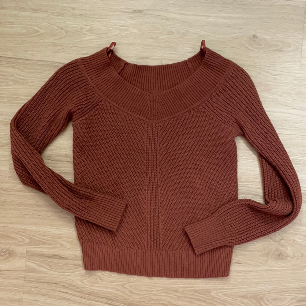 Abercrombie & Fitch Rust Off the Shoulder Sweater